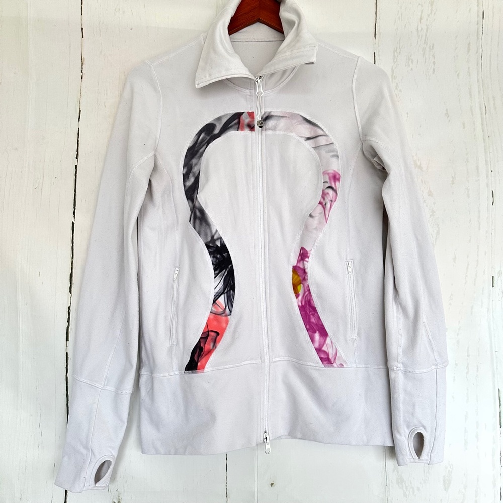 LULULEMON Stride Jacket White Unicorn Tears Rare Size 8 *flaw